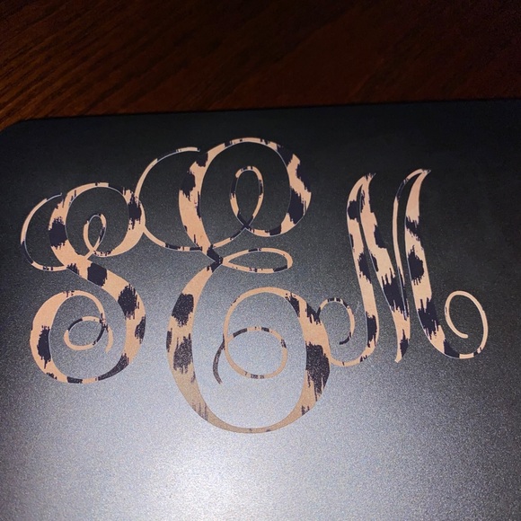 monogram/PLEASE READ - Picture 3 of 6